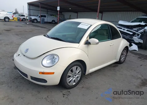 2010 Volkswagen New Beetle 2.5L from USA, damaged, VIN 3VWPG3AG4AM033988